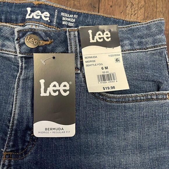 Lee Bermuda Jean Shorts  - Picture 4 of 11